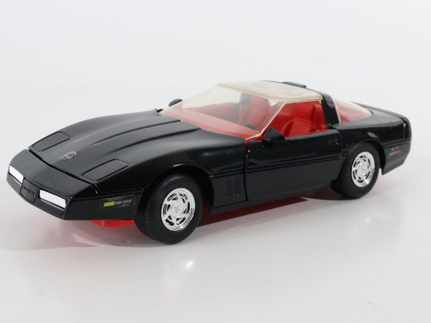 Chevrolet Corvette Zr-1 Black & Red Revell 1:24 Model Car 1999