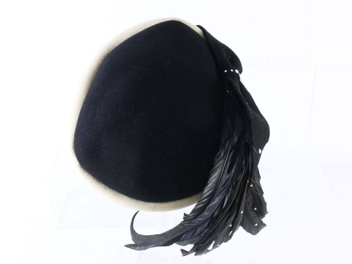 Mr John Classic Ladies Black and White Wool Felt Hat W/ Feathers 6 7/8 55cm