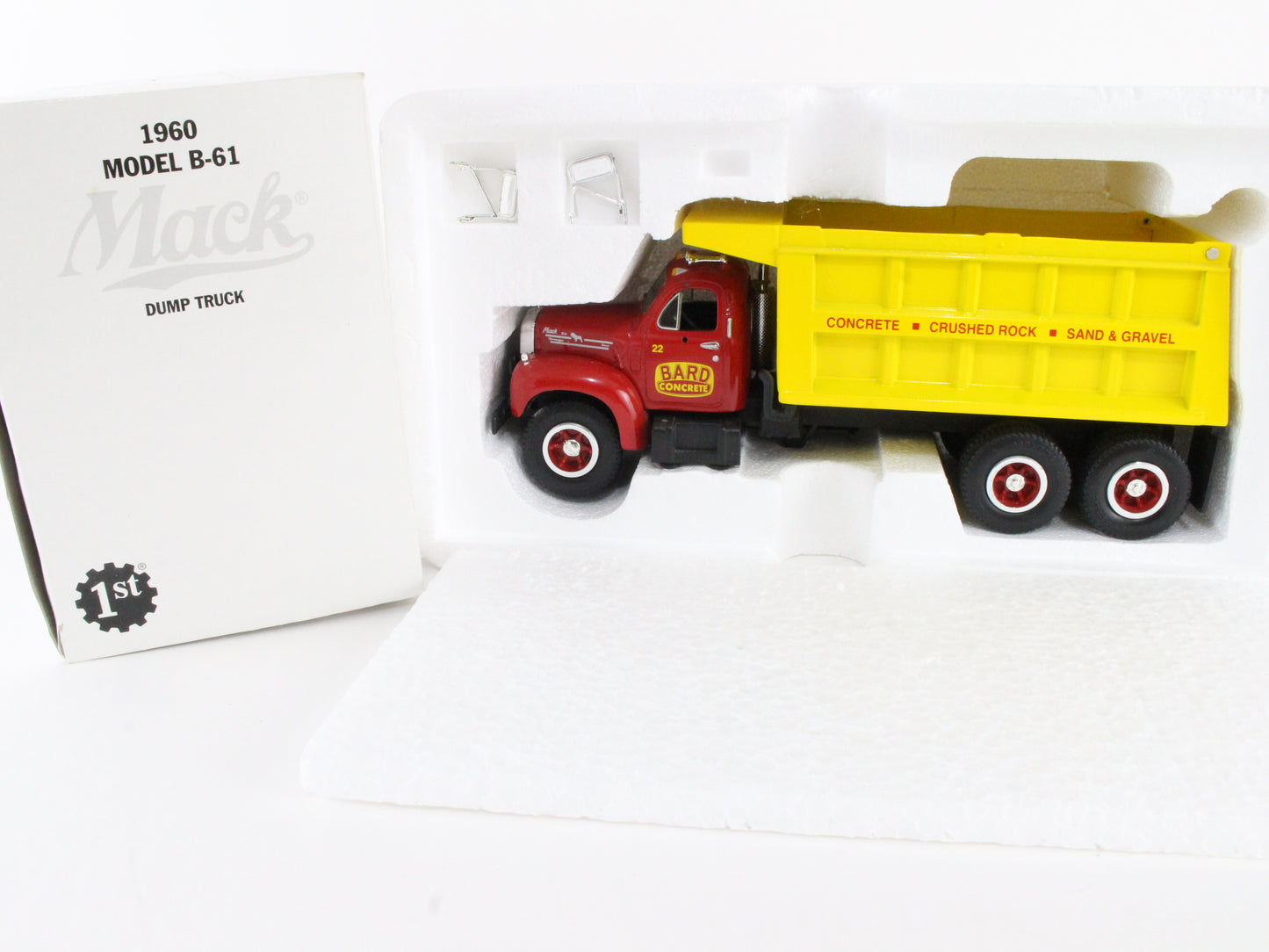 1960 Mack Model B-61 Dump Truck Bard Concrete First Gear 1:34 Model 19-1994