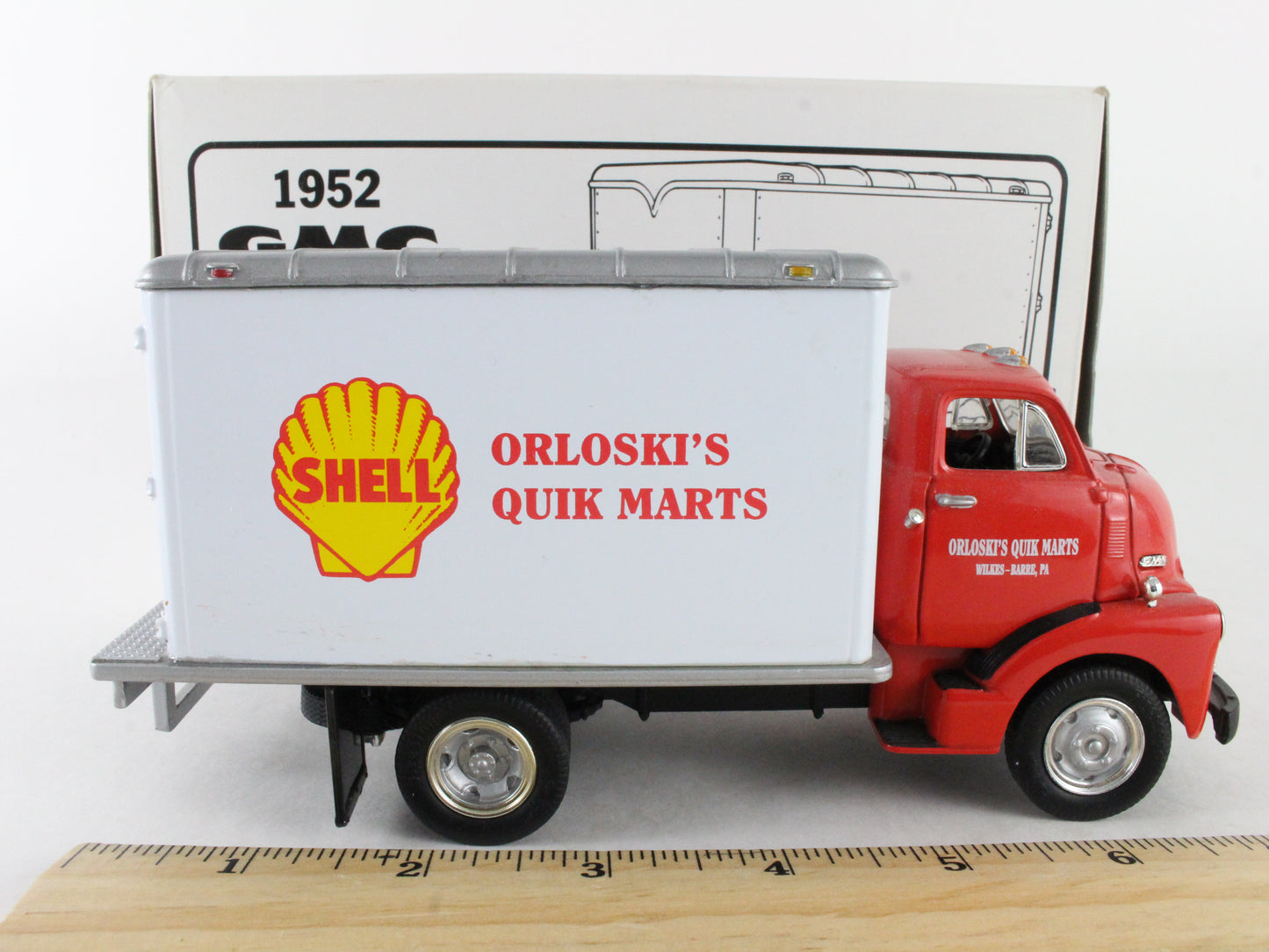 1952 GMC Dry Goods Van Orloski's Quik Mart Shell First Gear 1:34 Model #29-1981