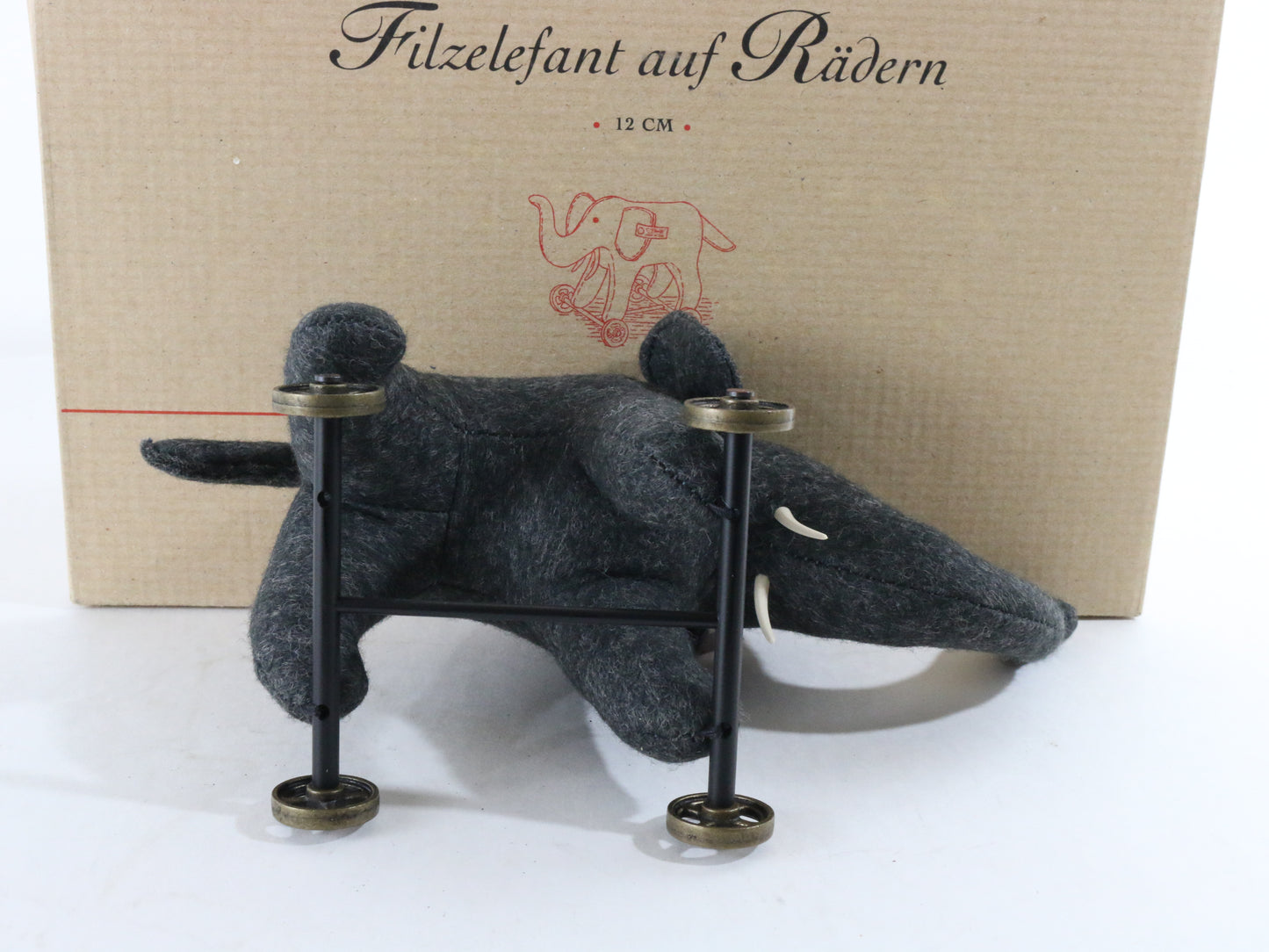 Steiff Felt Elephant On Wheels FILZELEFANT 2004 Club Edition + Box Animal 01676