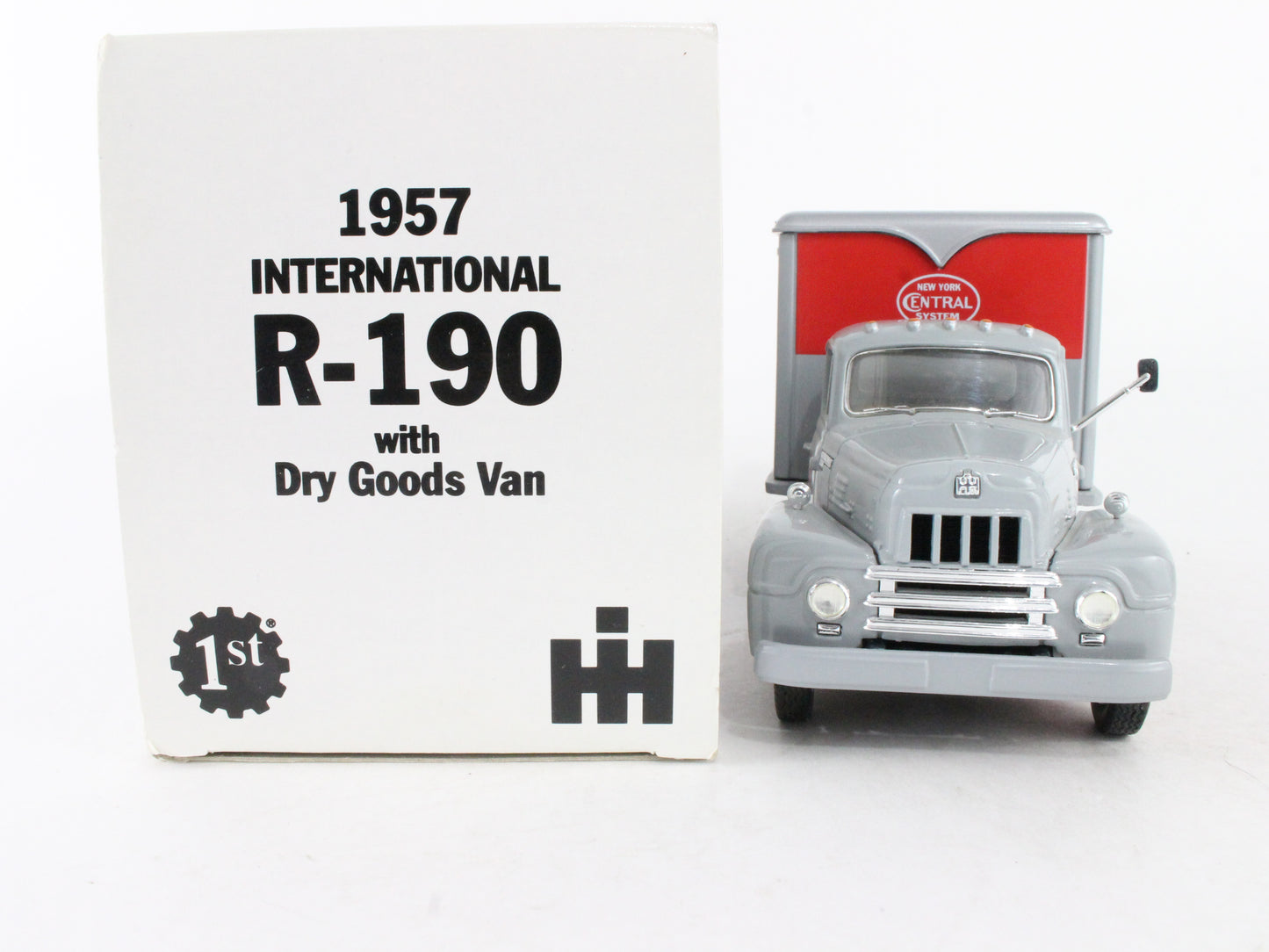 1957 International R-190 W/ Dry Goods Van NYC First Gear 1:34 Scale 10-1188