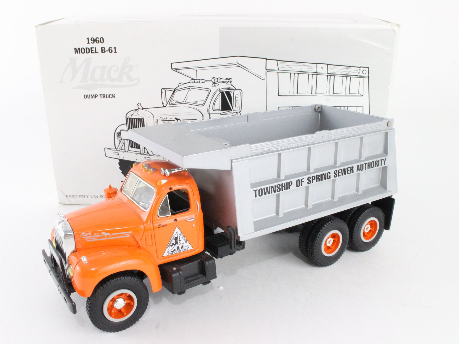 1960 Model B-61 Mack Dump Truck Township Of Spring First Gear 1:34 Model 19-2053