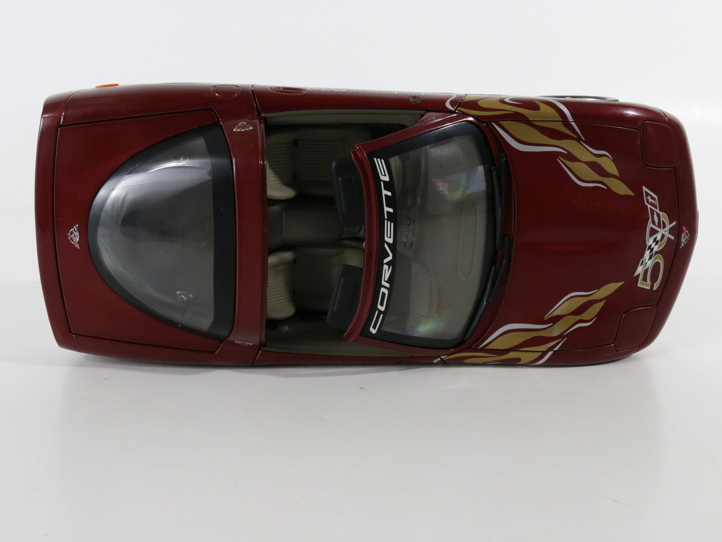 2003 Chevrolet Corvette Indianapolis 500 Maroon ERTL 1:18 Model Car