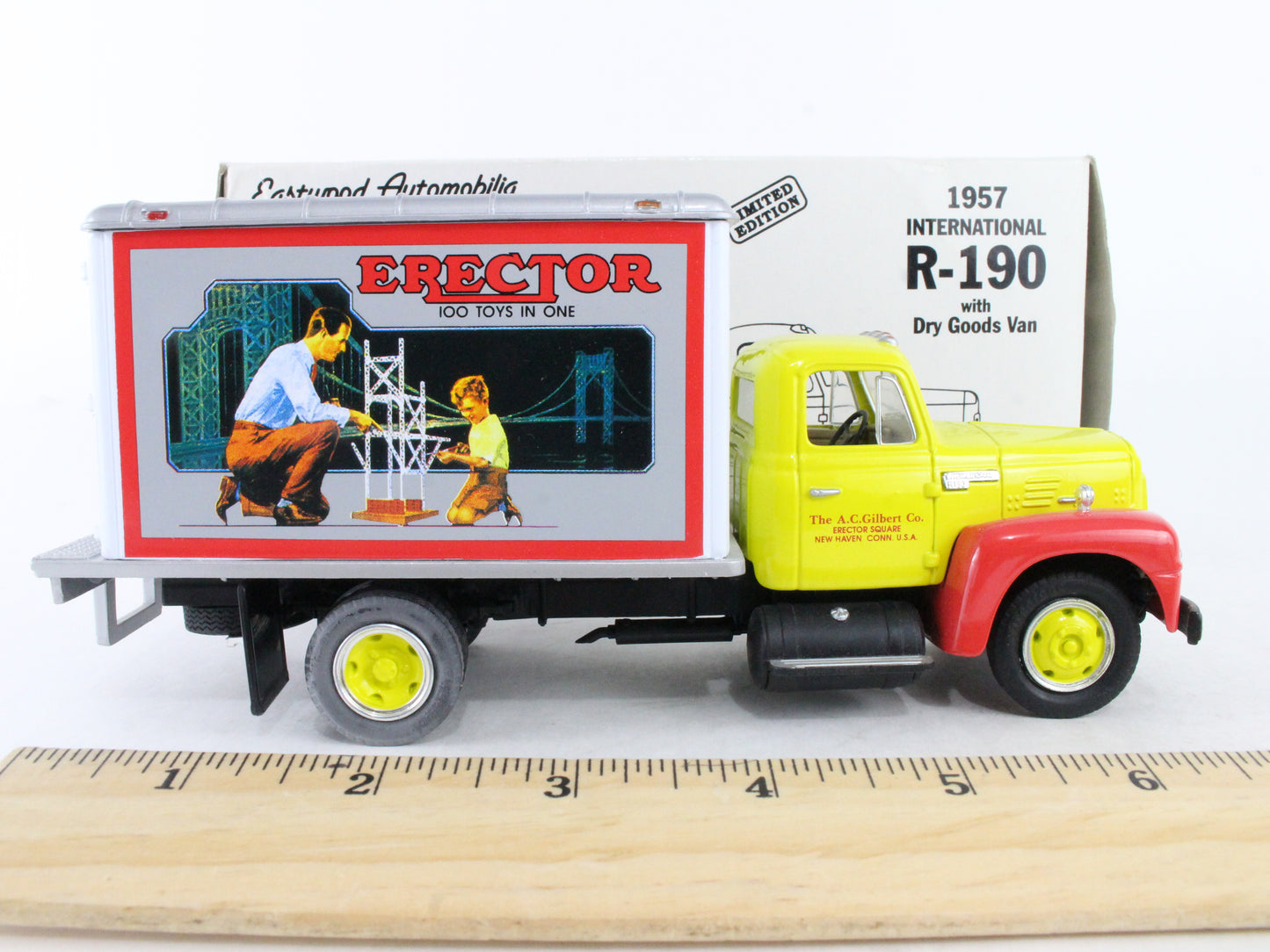 1957 International R-190 W/ Dry Goods Van Erector First Gear 1:34 Scale 19-0111