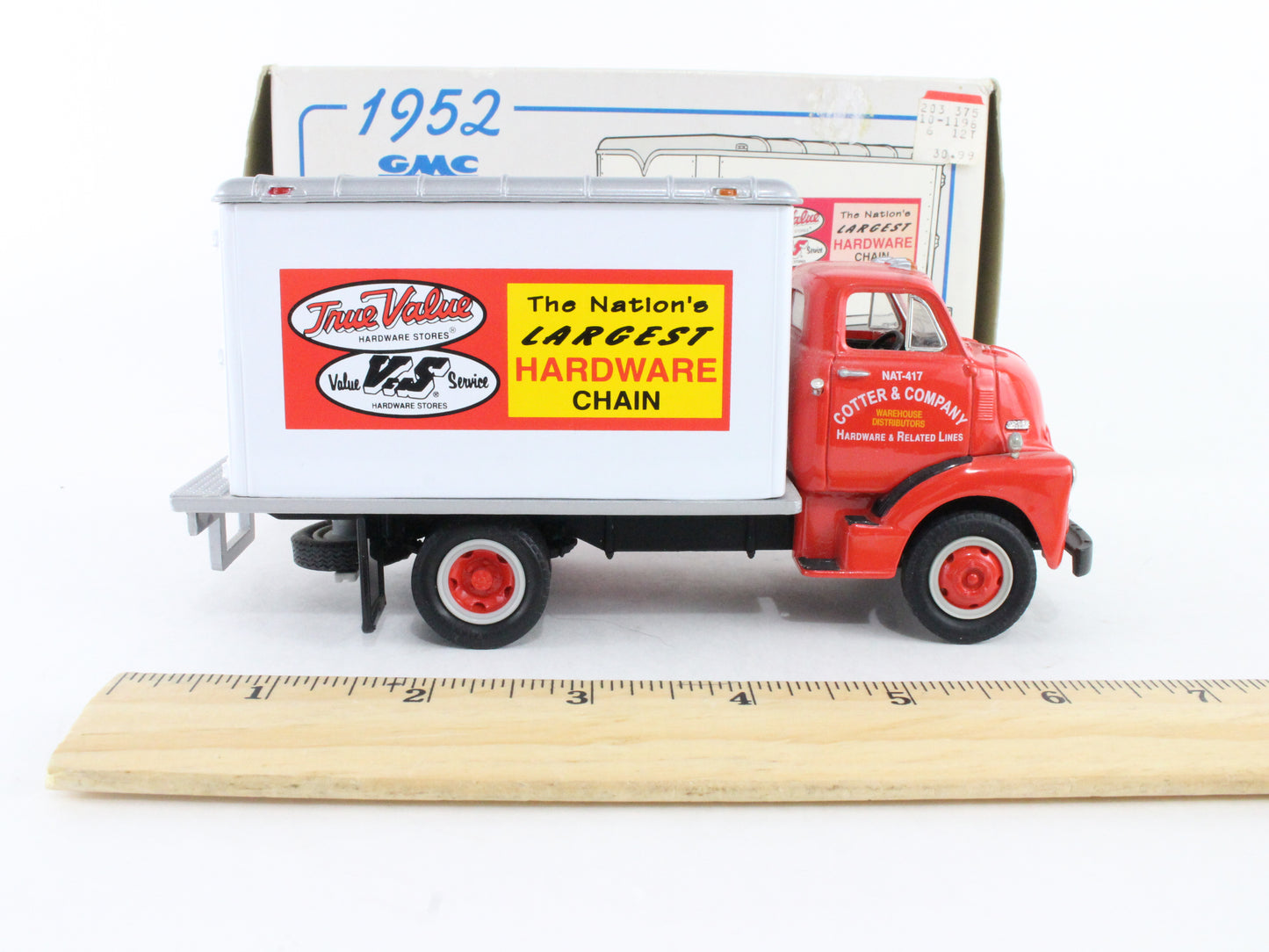 1952 GMC Dry Goods Van True Value First Gear 1:34 Scale Model 10-1196