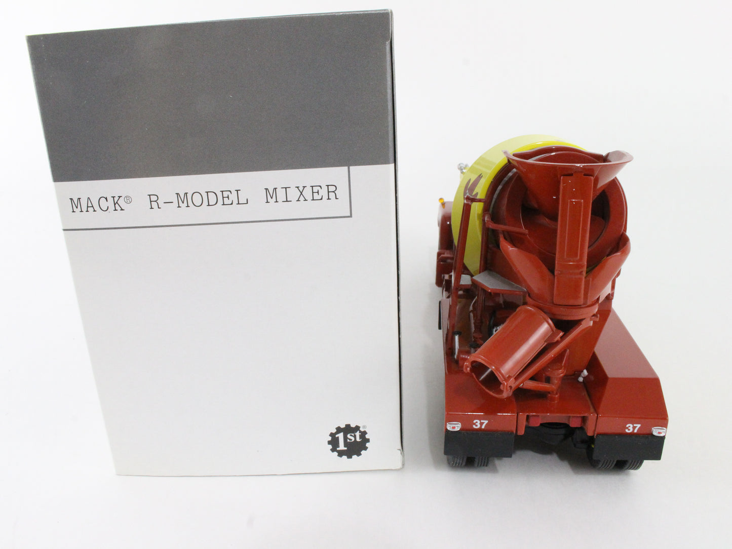 Mack R-Model Mixer Bonanza Concrete First Gear 1:34 Model 19-2593