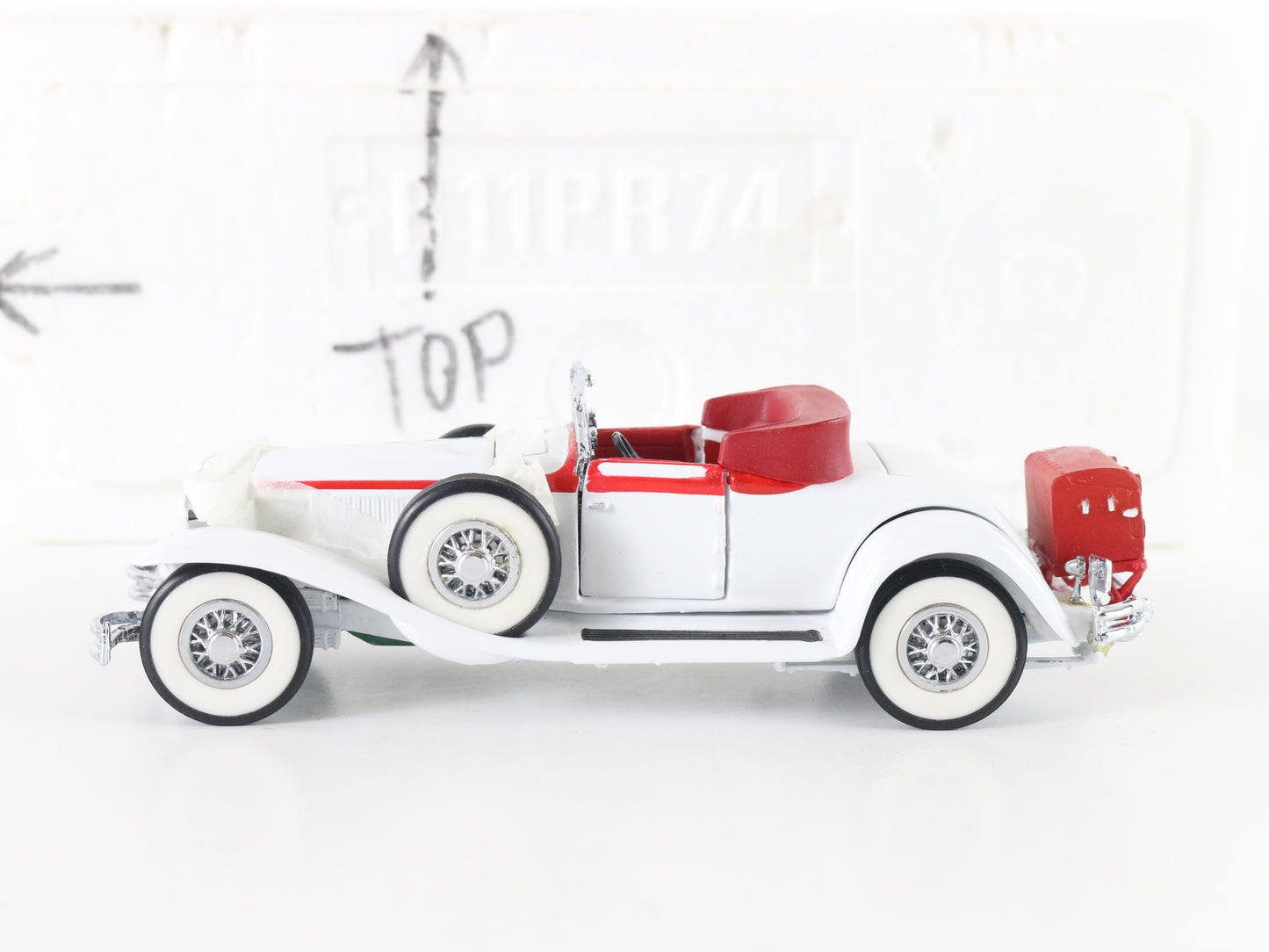 1929 Cord L29 Cabriolet White Franklin Mint 1:43 Model Car B11pr74