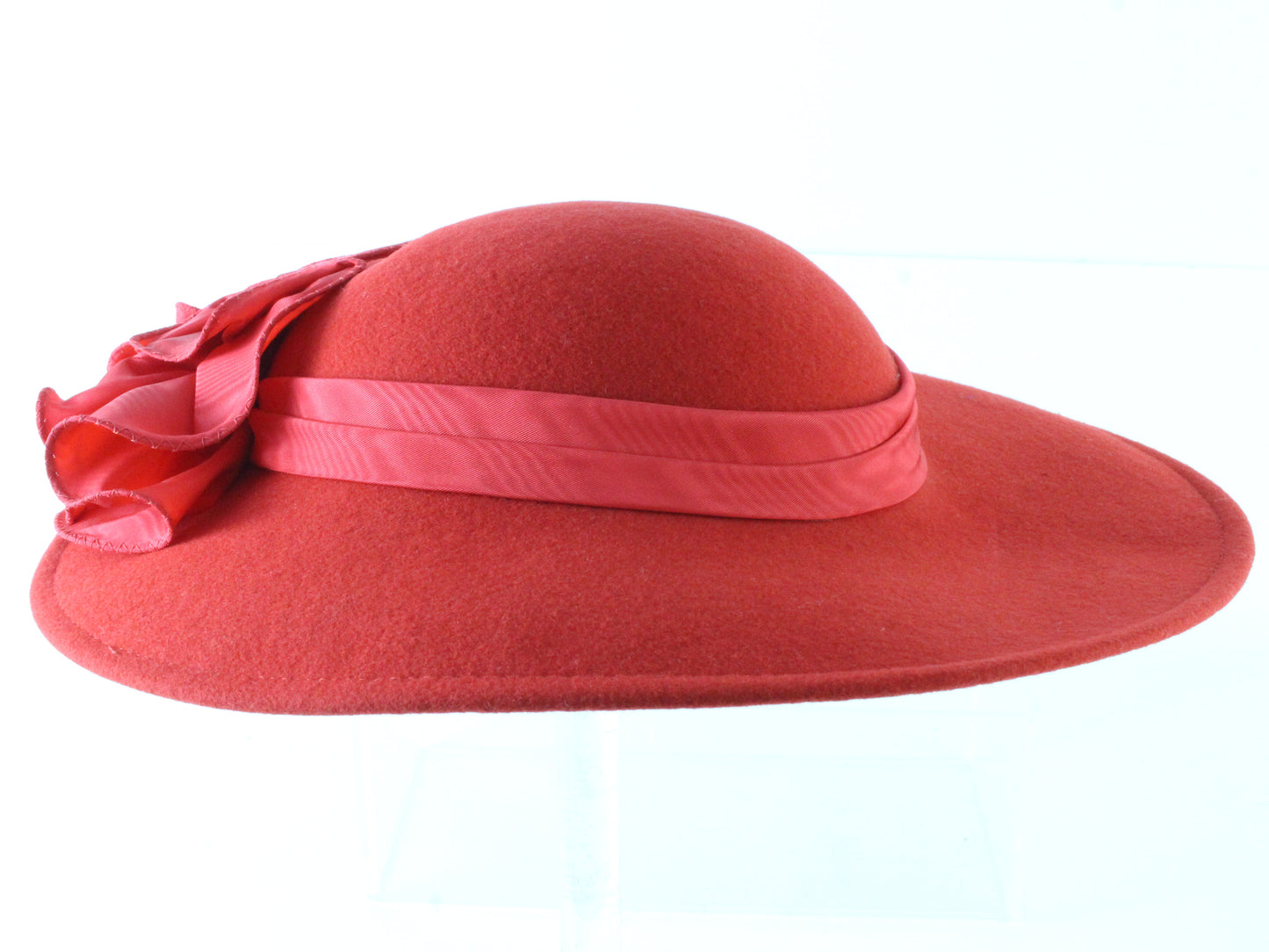 Sonni of California Ladies Elegant Boutique Red Wool Felt Hat W/ Bow 6 3/4 54cm