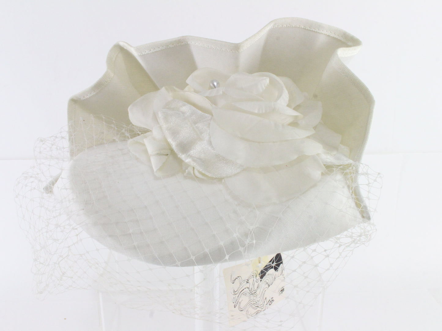 Chapeau Creations White Fascinator Ladies Boutique Hat