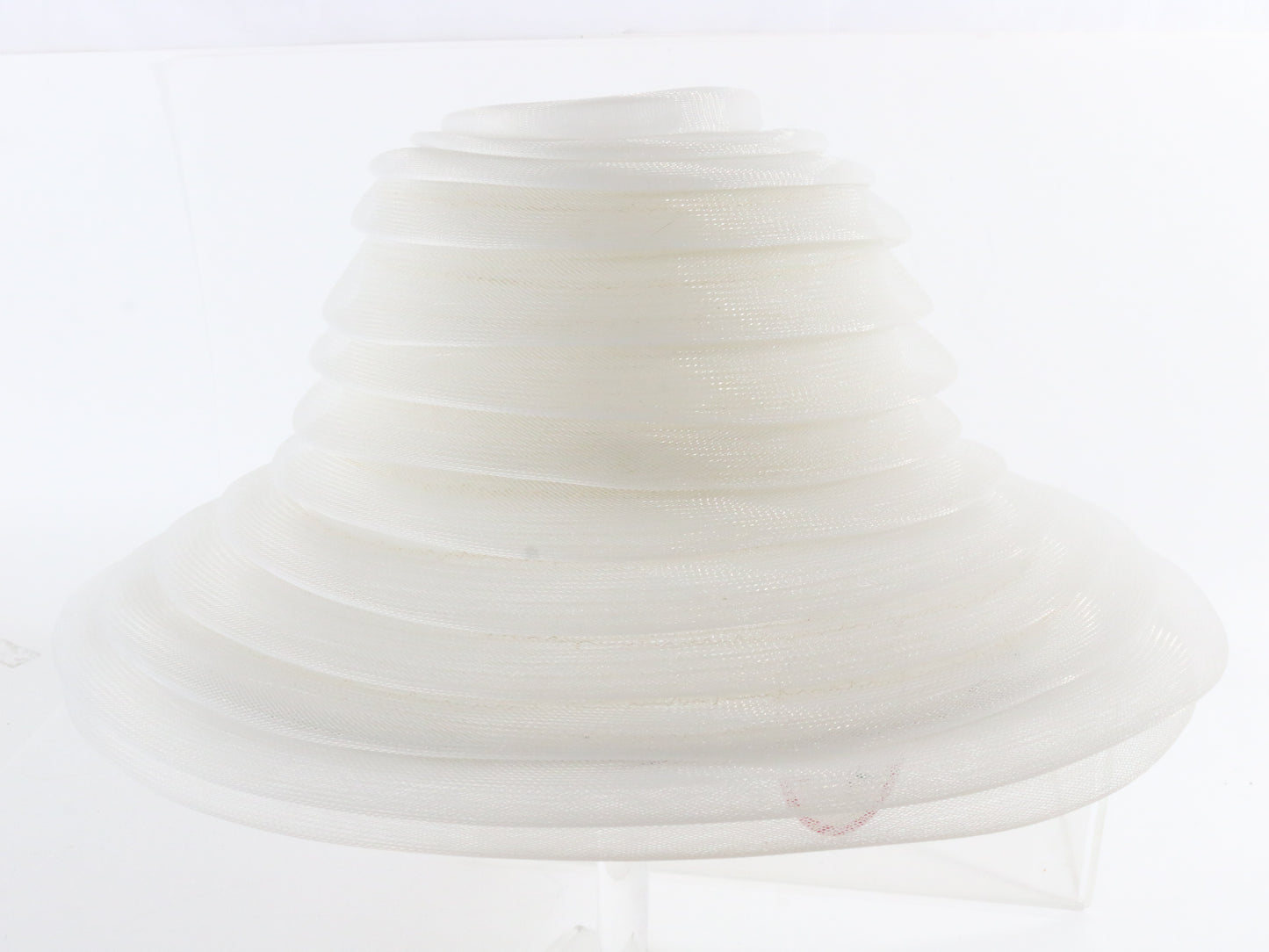 Frank Olive Private Collection Ladies Elegant White Bee Hive Brim Hat 6 7/8 55cm