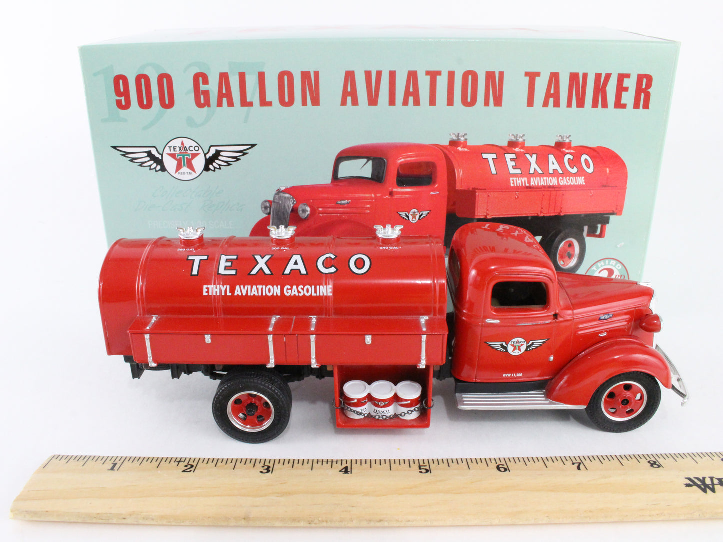 1937 900 Gallon Aviation Tanker Texaco #3 First Gear 1:30 Model 19-2667