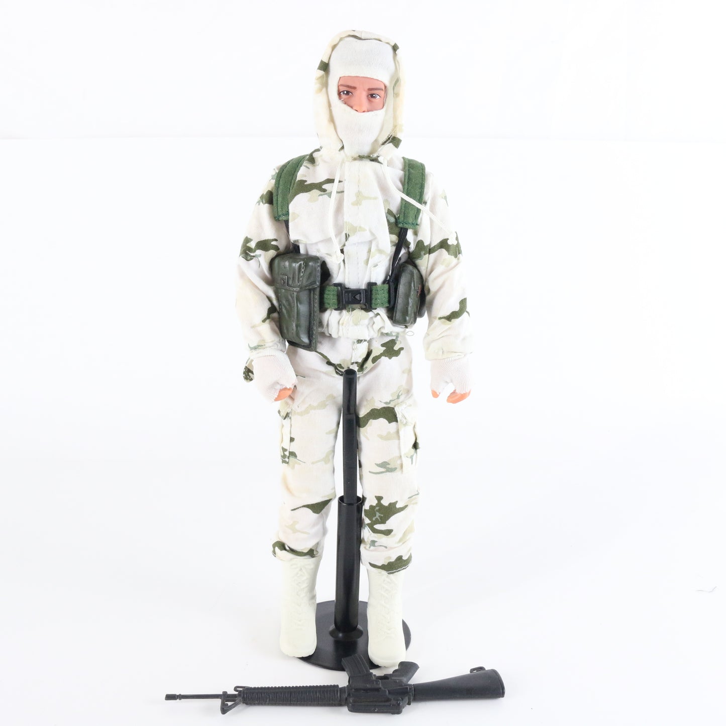 Modern Era Snow Camo Soldier W/ Accessories & Rifle 12" Action Figure Mac