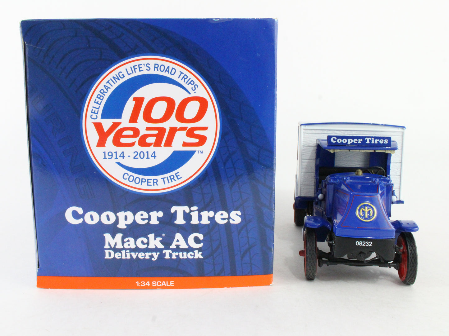 Mack AC Truck Cooper Tires First Gear 1:34 Scale Model 18-3986