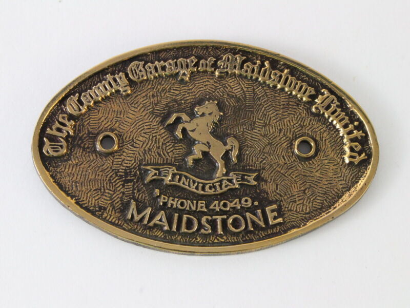 The County Garage of Maidstone Limited 3.25" Metal Medallion Vintage Car Garage